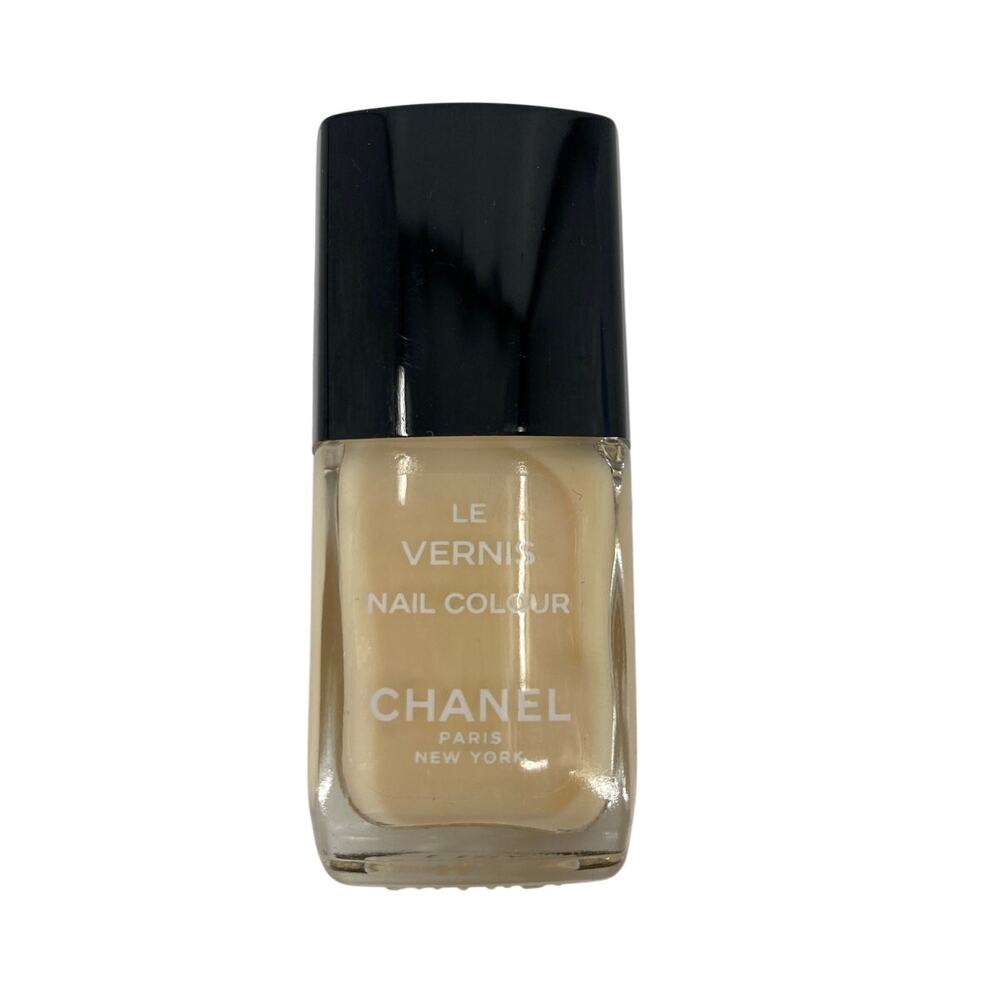 Chanel Le Vernis Nail Colour Flamme Rose Natural Pink .44 polish limited edition